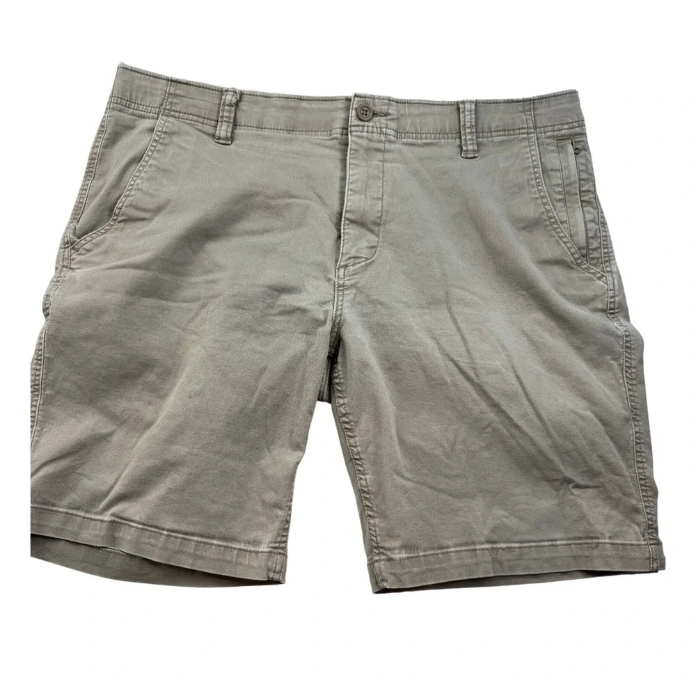 Dockers Mens Ultimate Chino Shorts Khaki Tan Stretch Flat Front‎ Size 38 x 9